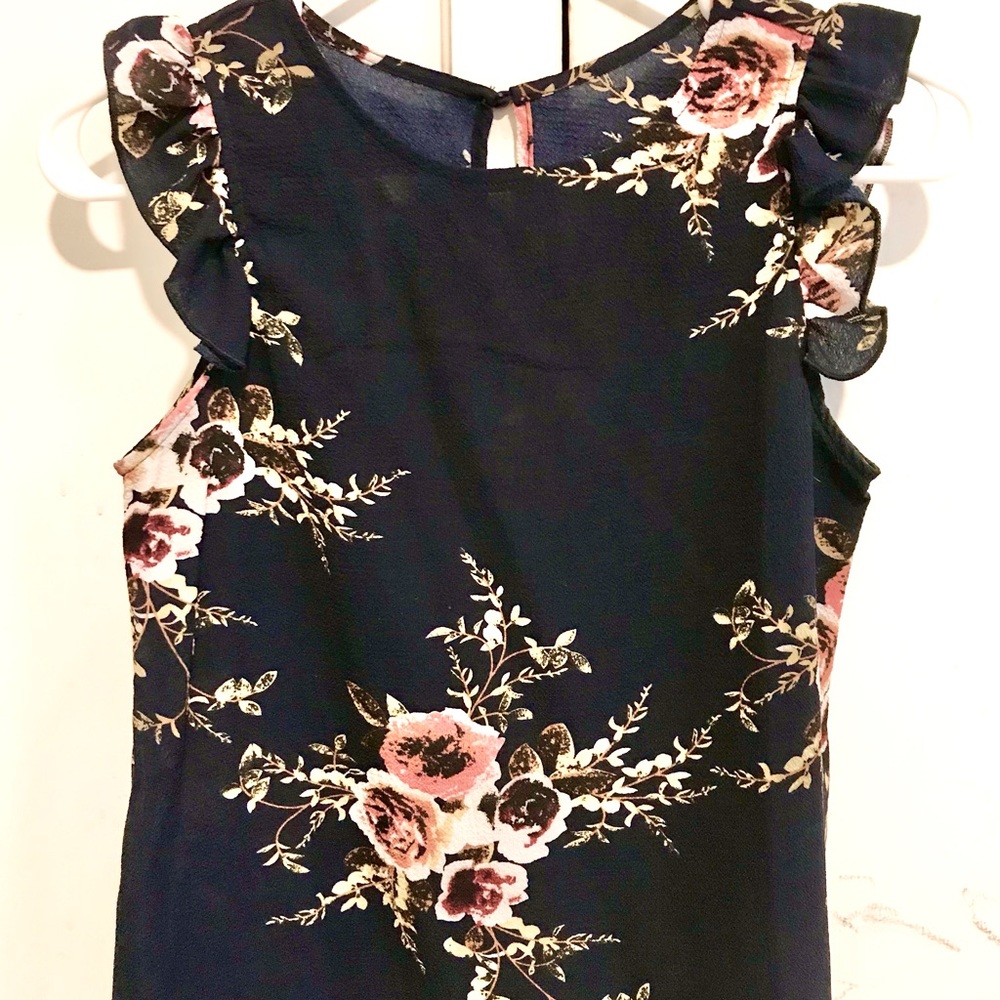 Floral sleeveless dress blouse